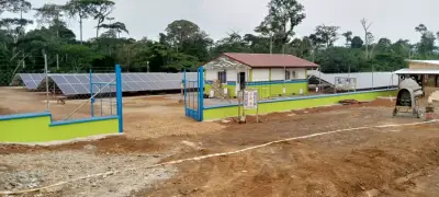 Electricité : ENEO met en service sa 2e centrale hybride solaire-thermique à Lomié