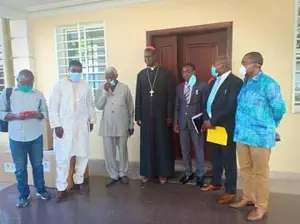Lutte contre le Covid 19 : Survie Cameroun fait un don à Samuel Kleda