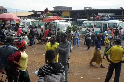 Les chargeurs en arrêt d’activités à la gare routière de Dschang