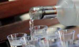 Lutte contre la contrefaçon : La douane saisit une cargaison de vins et de produits laitiers à Douala