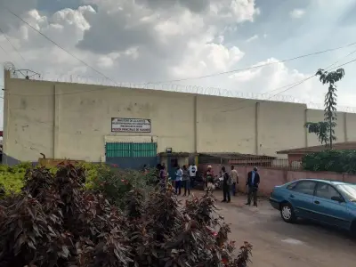 Laurent ESSO vire Isidore ANGOULA, le régisseur de la prison principale de Kondengui