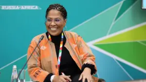 Financement des économies africaines : Le récent sommet de Paris « est une vaste plaisanterie », décrypte Nathalie Yamb