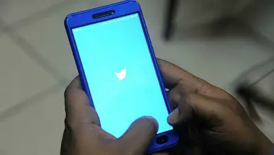 Réseaux sociaux : après une blague sur le pèlerinage à la Mecque, un adolescent est insulté puis menacé de mort
