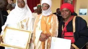 Introduction des femmes comme notables : Neuf chefs traditionnels du Grand Nord distingués