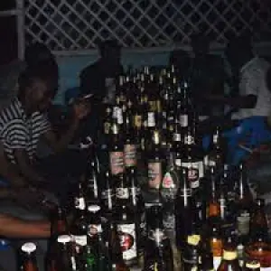 Jeunesse et inconscience : Quand l’alcool et la drogue guident les comportements